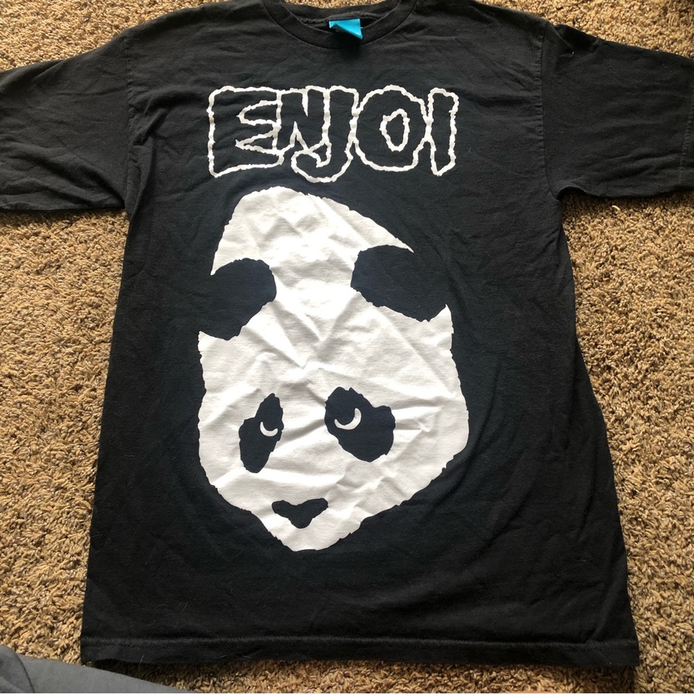 Black Enjoi panda graphic tee shirt